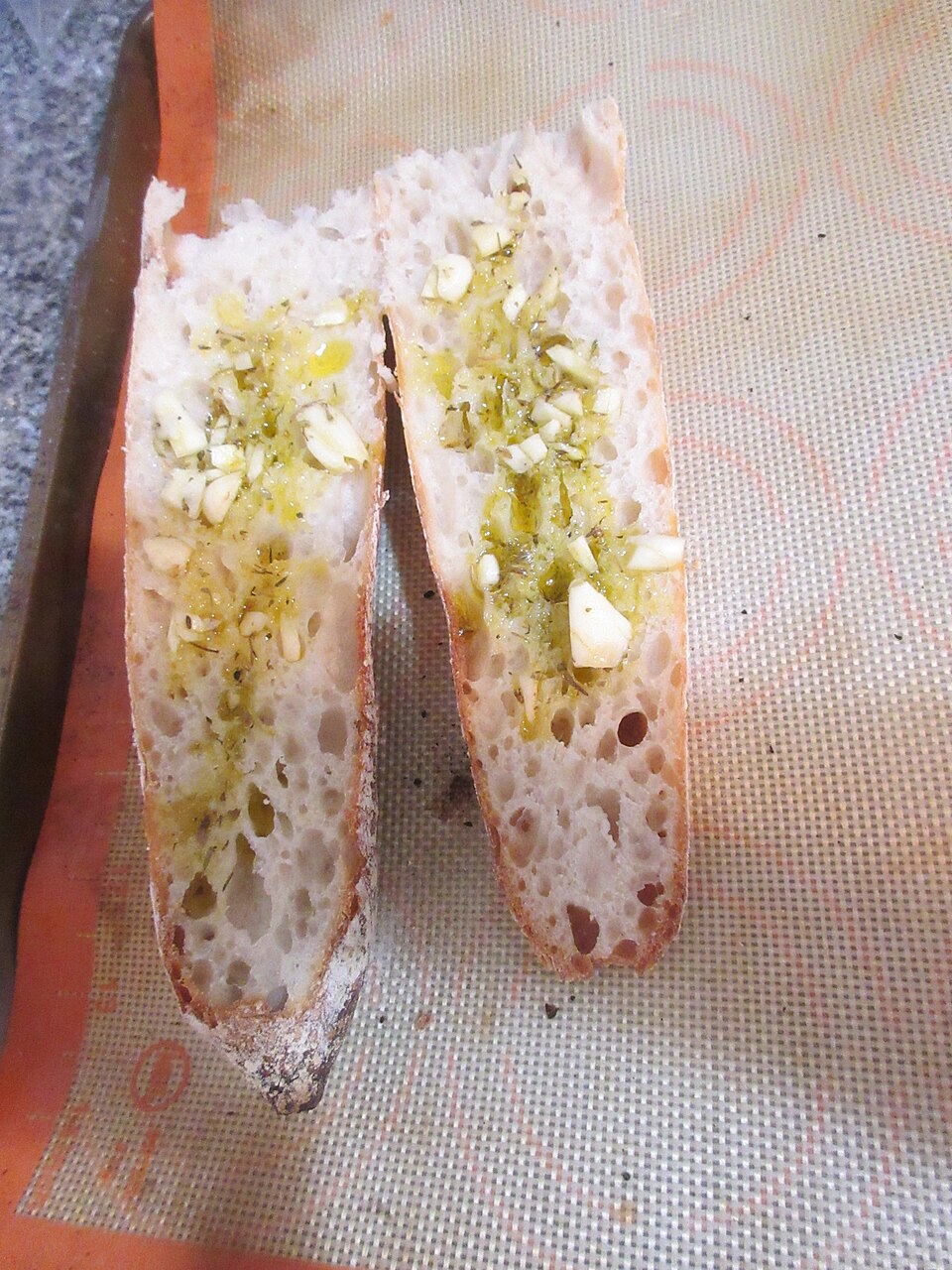 Garlic Bread (illustrative stock photo)